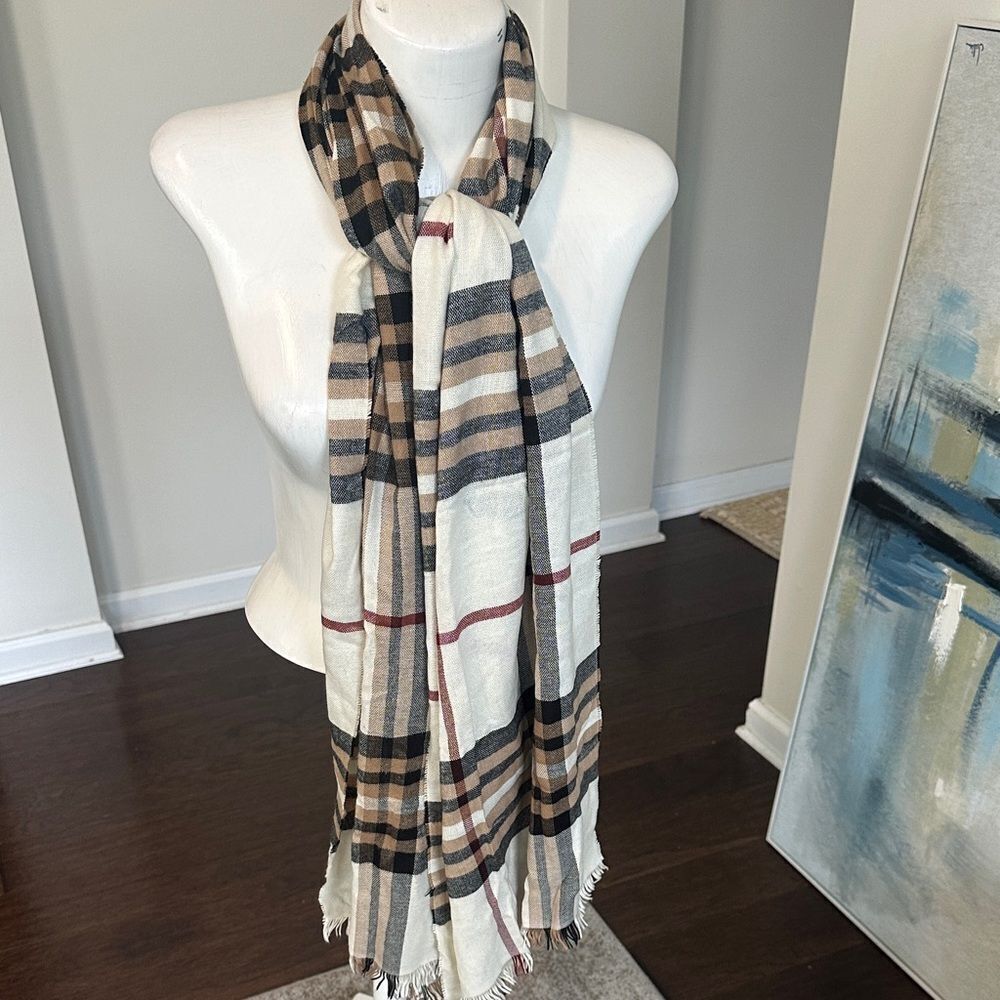 V.Fraas Cashmink Plaid Neck Scarf